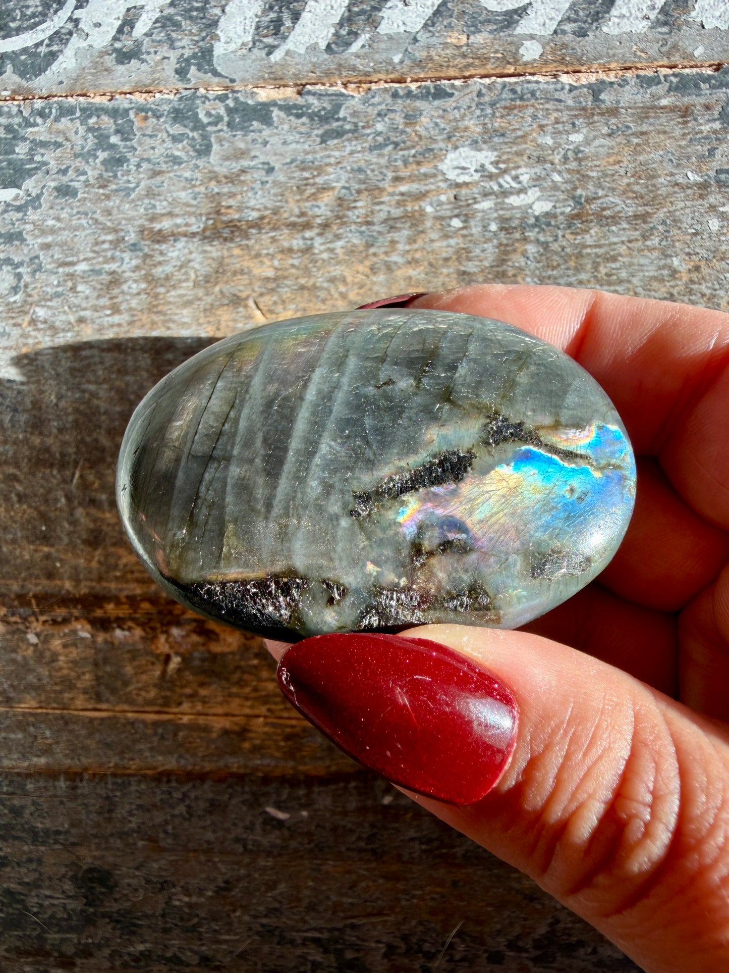Gorgeous Flashy Labradorite Palm Stone | Madagascar | Opt F