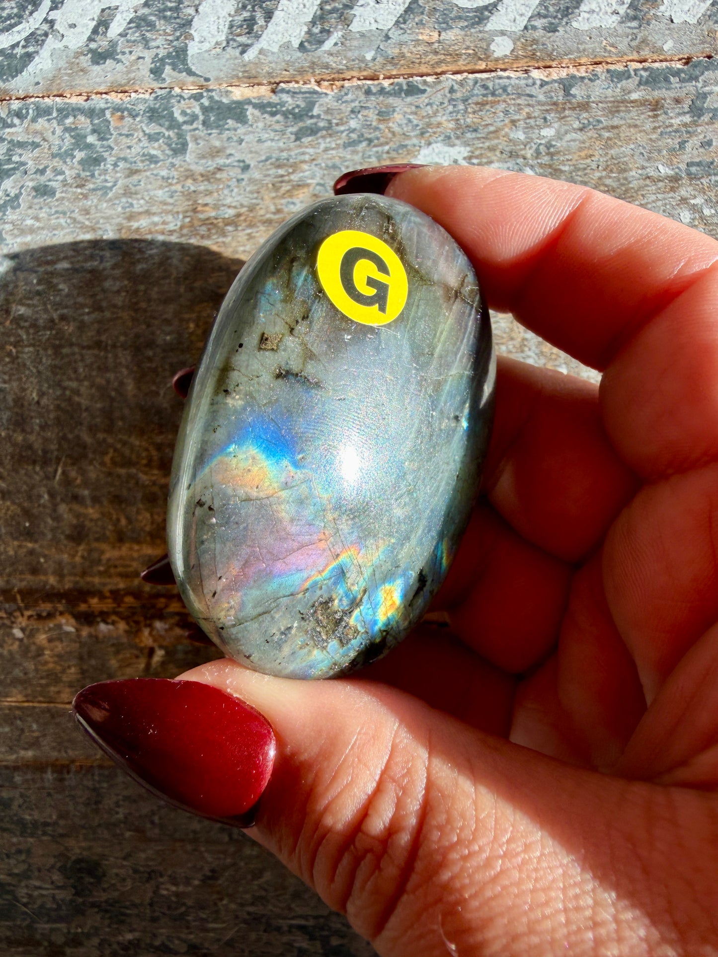 Gorgeous Flashy Labradorite Palm Stone | Madagascar | Opt G