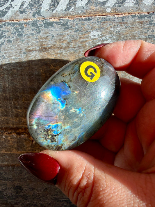 Gorgeous Flashy Labradorite Palm Stone | Madagascar | Opt G