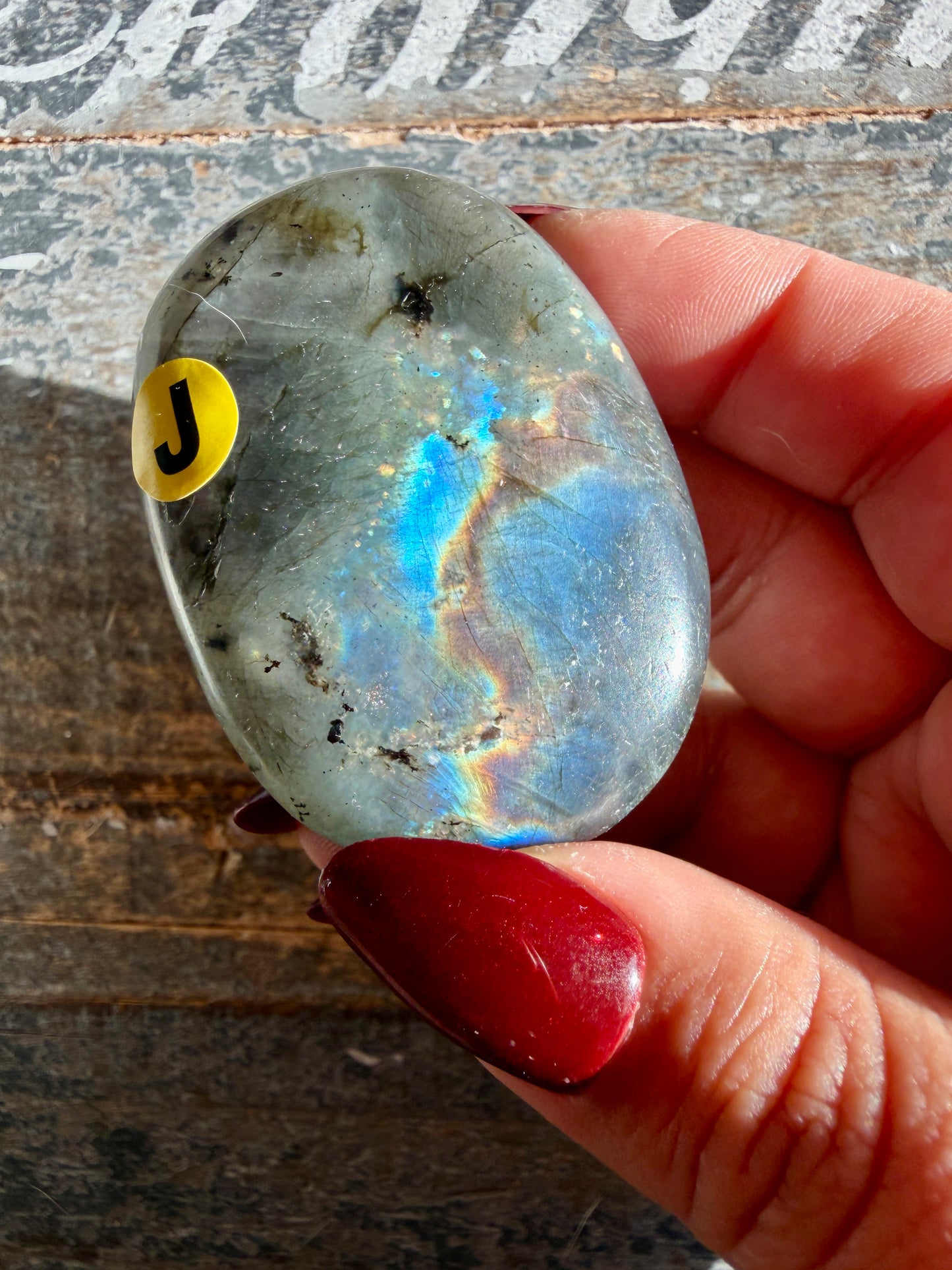 Gorgeous Flashy Labradorite Palm Stone | Madagascar | Opt J