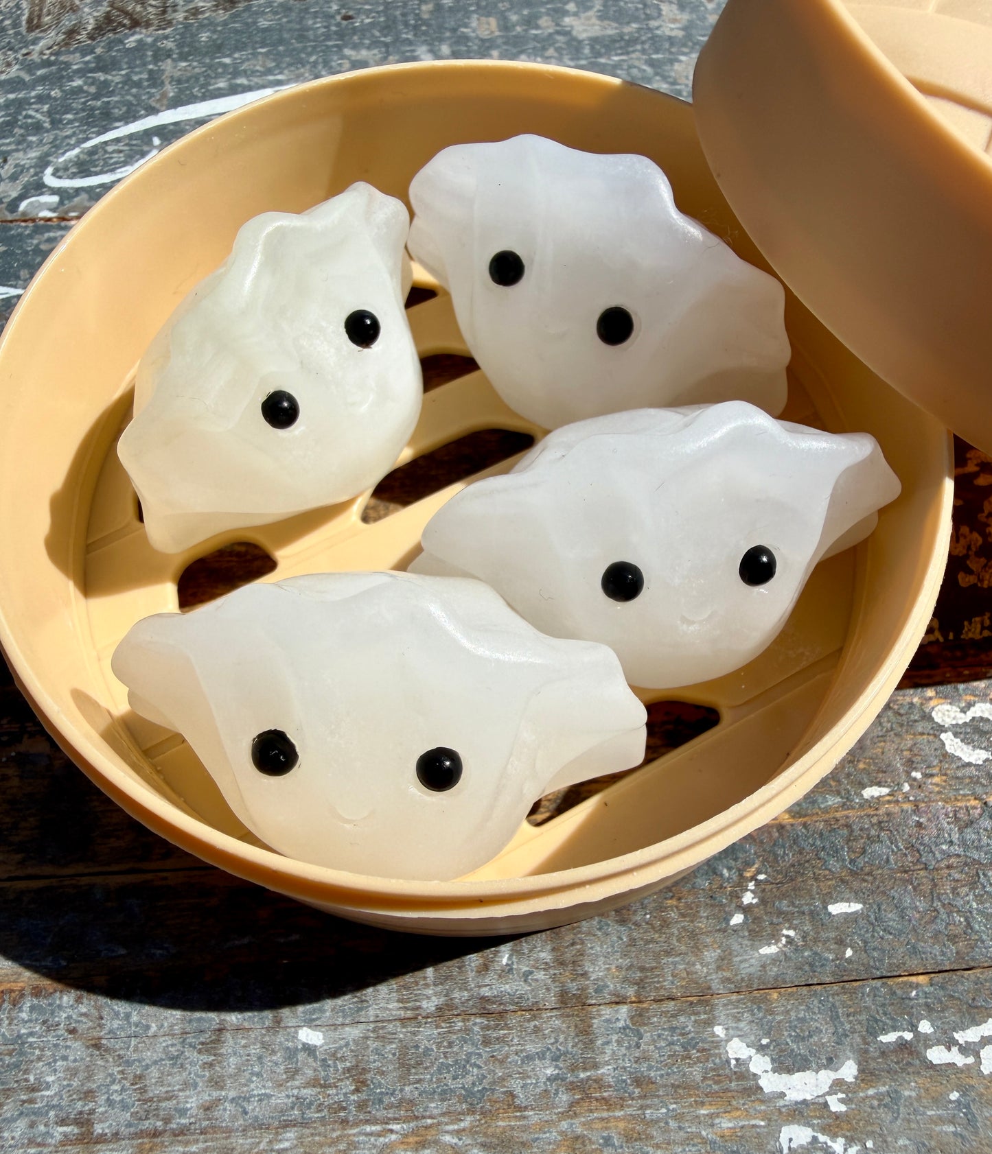 Adorable White Calcite Dumpling Set