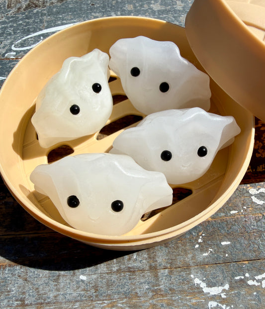 Adorable White Calcite Dumpling Set