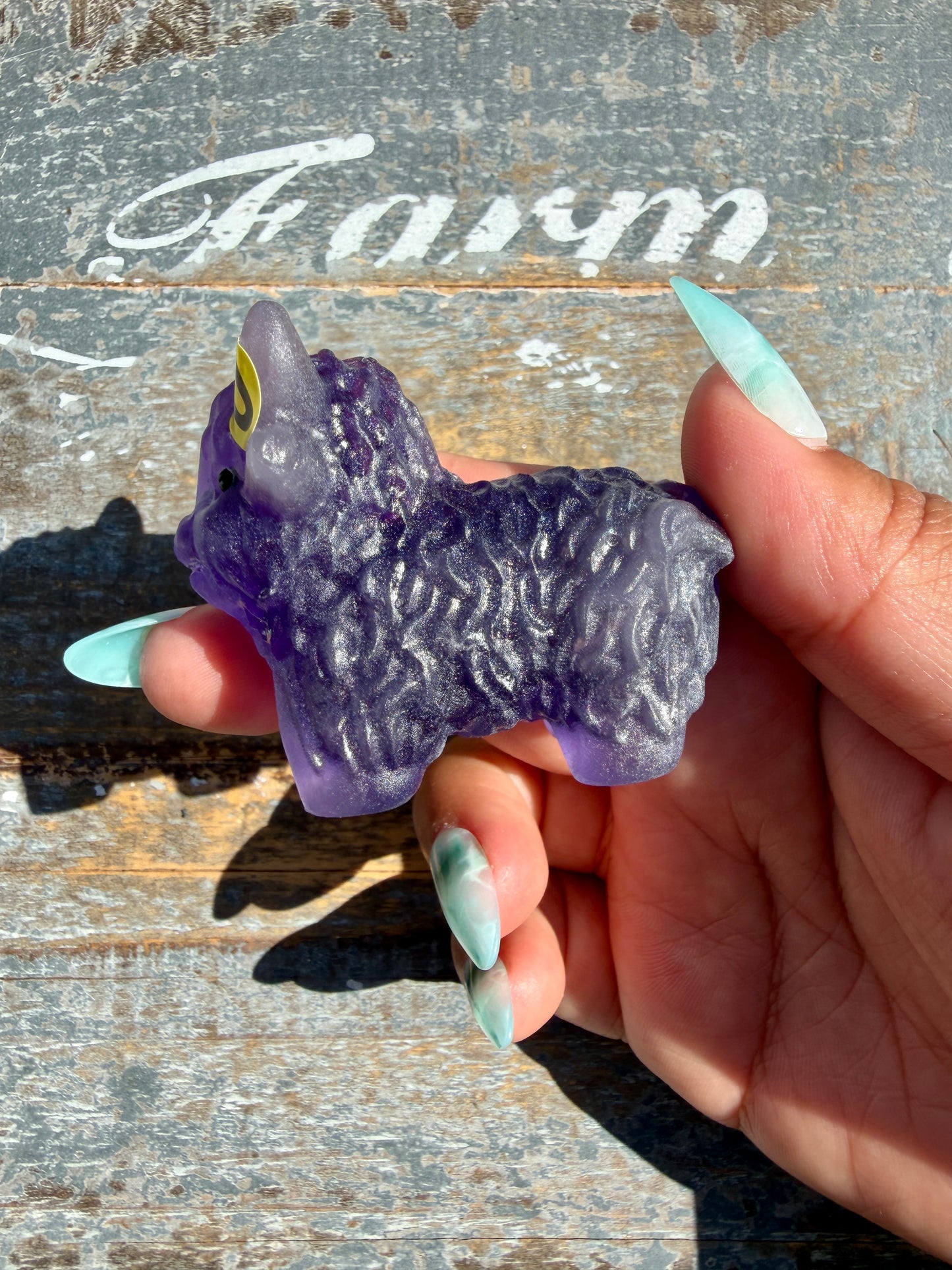 Adorable Rainbow Fluorite Highland Cow | Opt U