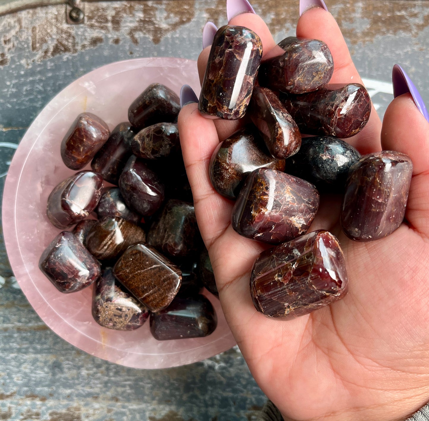 One (1) Gorgeous Garnet Tumble from India