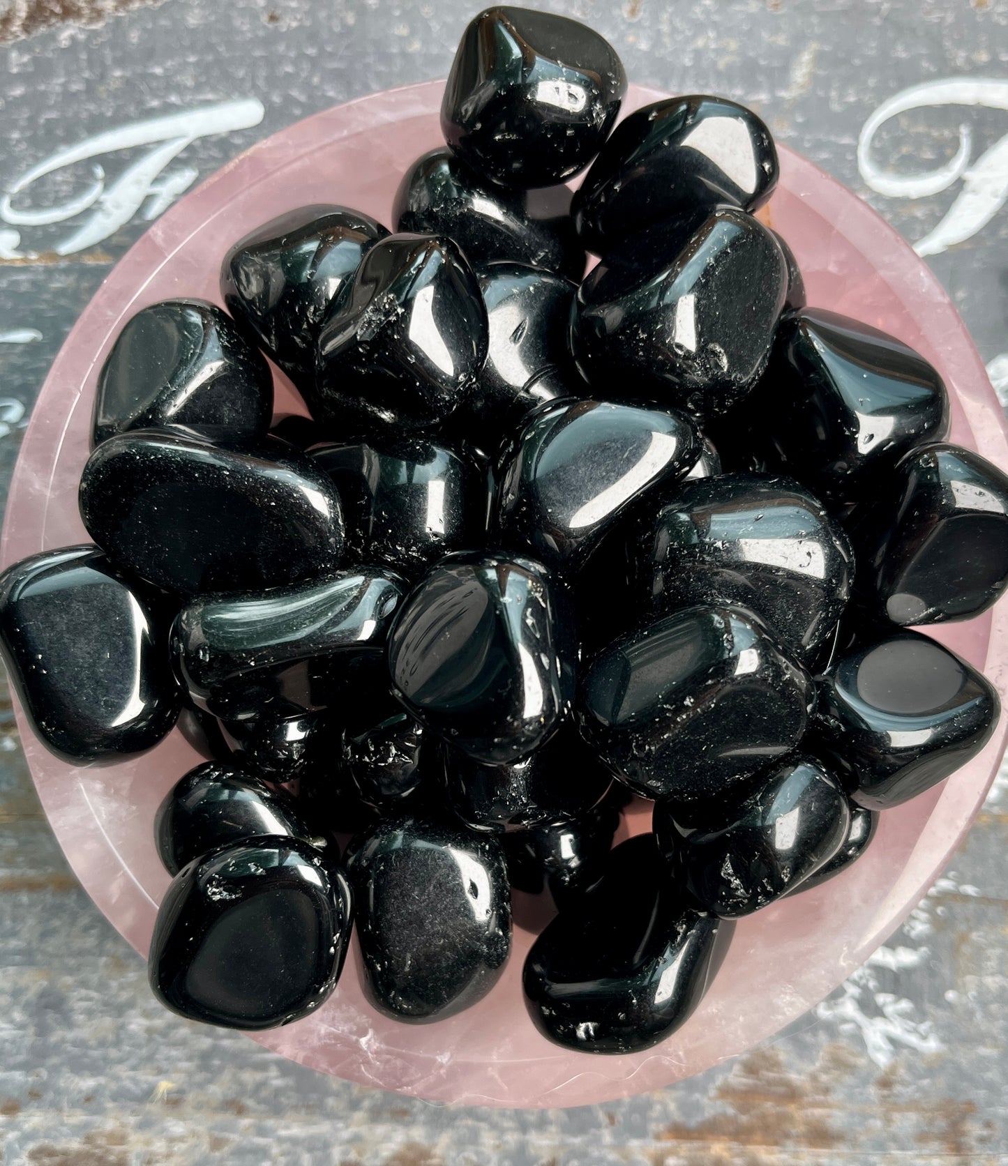 One (1) Black Obsidian Grounding Tumble