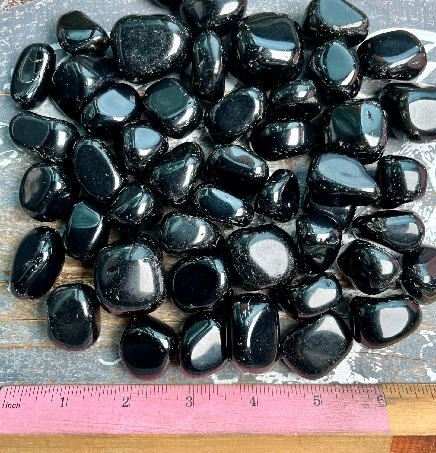 One (1) Black Obsidian Grounding Tumble