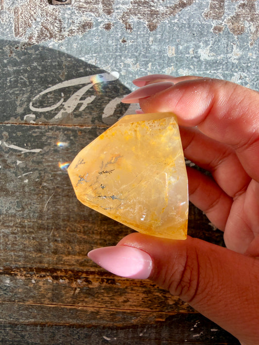 Gorgeous AAA Grade Golden Healer with Dendritic Inclusions | Opt H