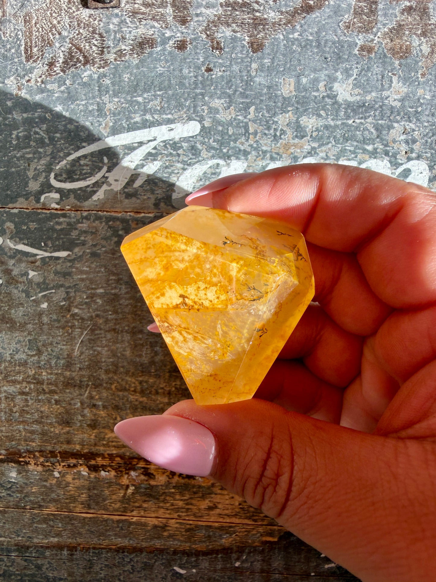 Gorgeous AAA Grade Golden Healer with Dendritic Inclusions | Opt H