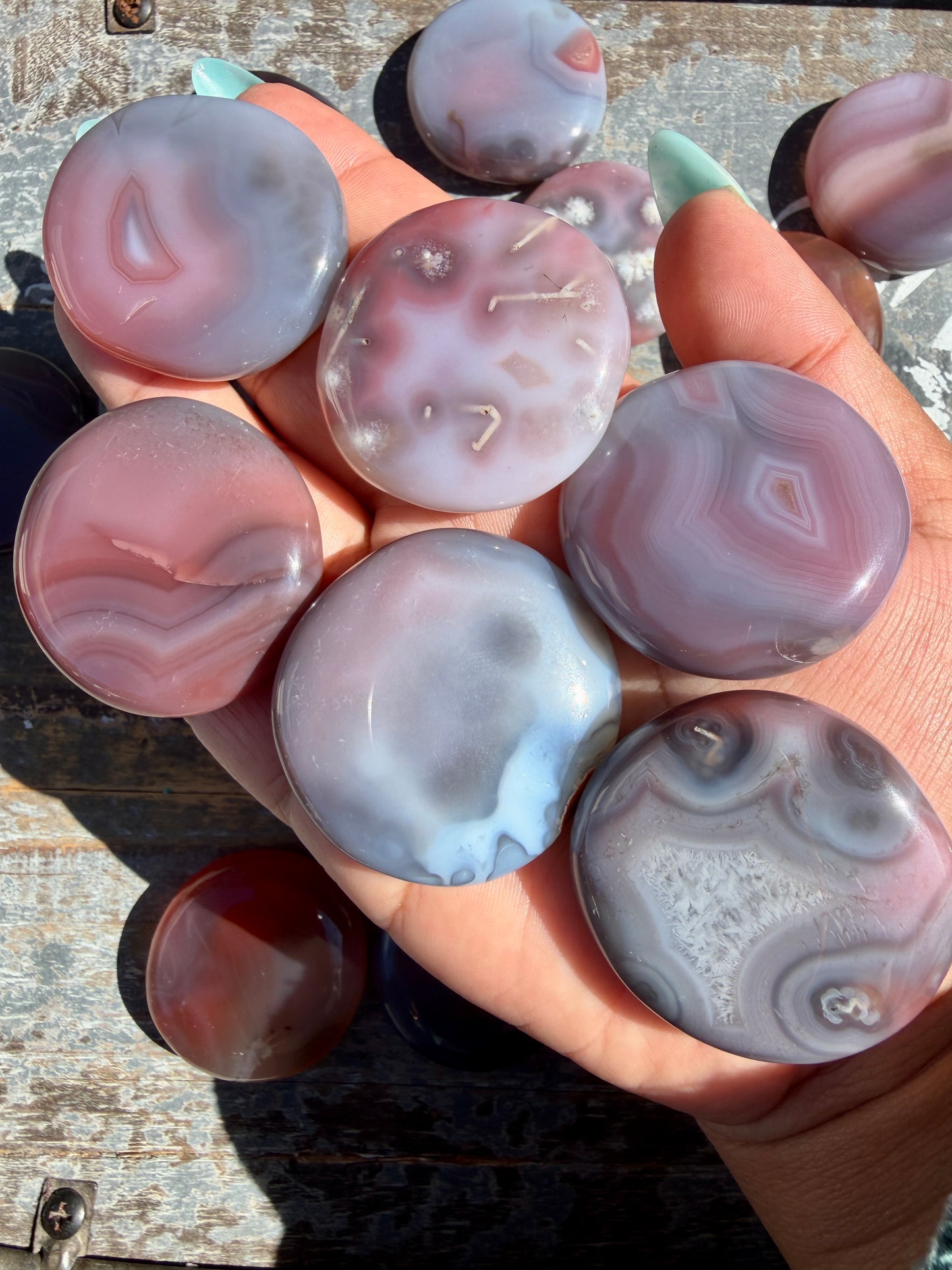 One (1) Gorgeous Swazi Agate Medallion | Intuitively Chosen
