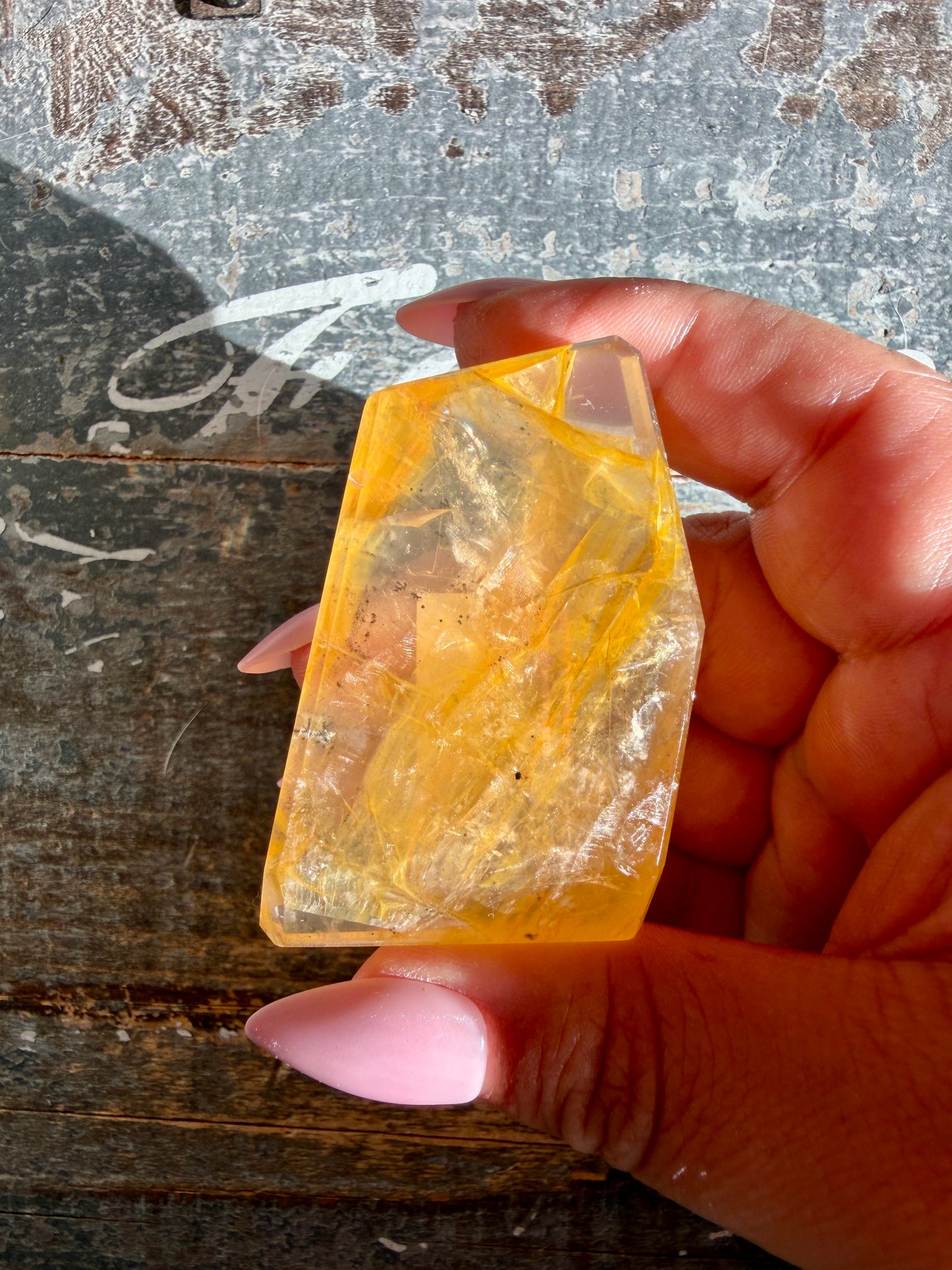 Gorgeous AAA Grade Golden Healer with Dendritic Inclusions | Opt G