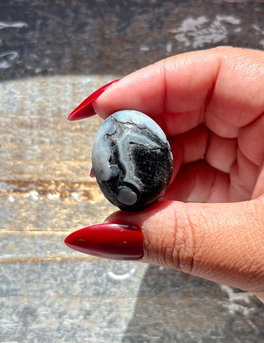 Gorgeous Gothic Gobi Agate Nugget | Dyed