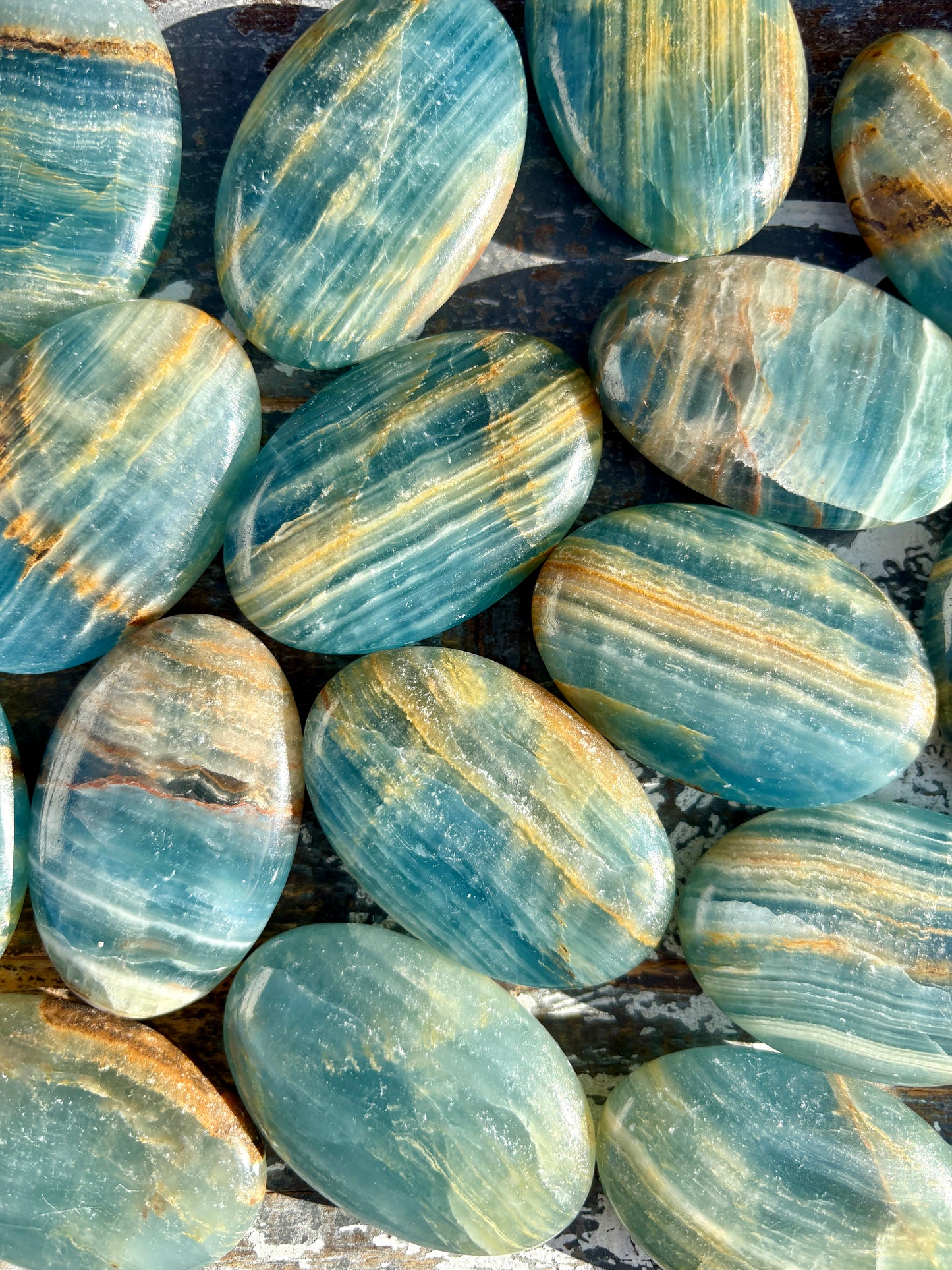 One (1) Blue Onyx Palm Stone | Intuitively Chosen