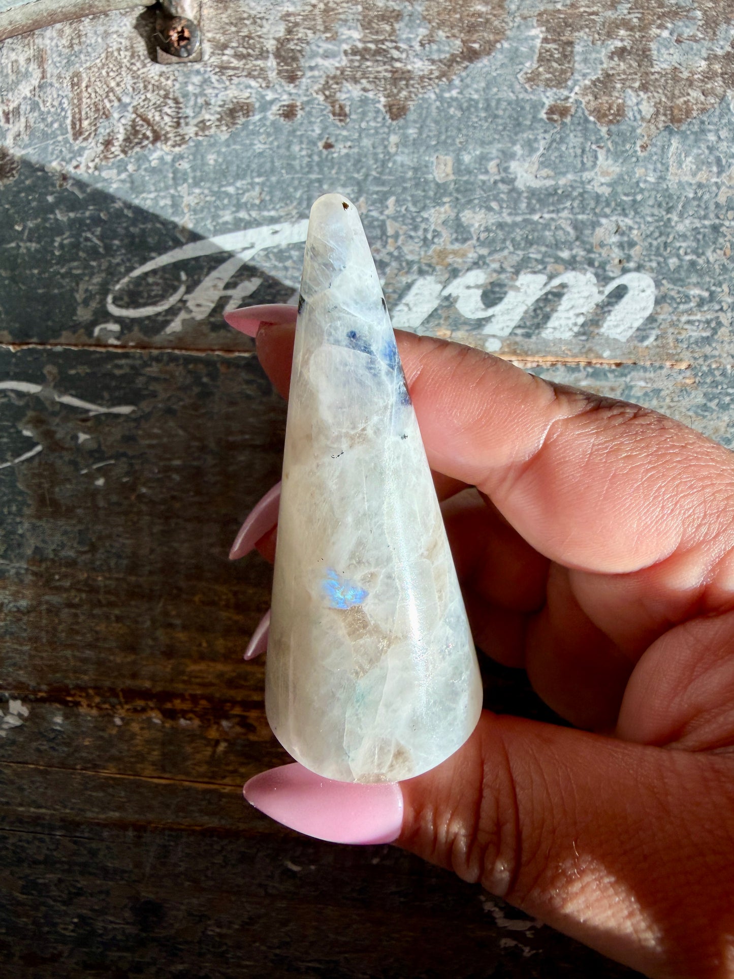 Flashy Rainbow Moonstone Ring Holder | Opt J