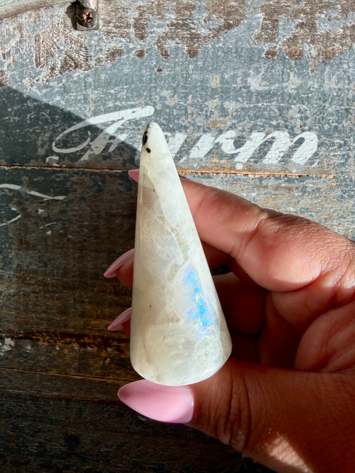 Flashy Rainbow Moonstone Ring Holder | Opt H