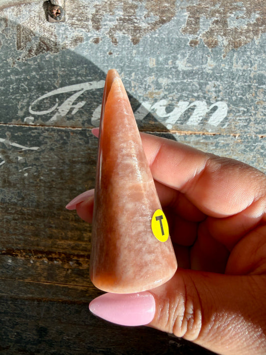 Gorgeous Rose Gold Moonstone Ring Holder | Opt T