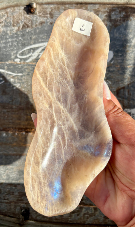 Gorgeous Moonstone Bowl with Blue Flash | Opt E