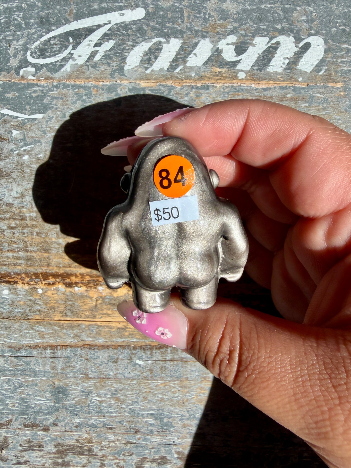 Adorable Silver Sheen Gorilla | Opt 84