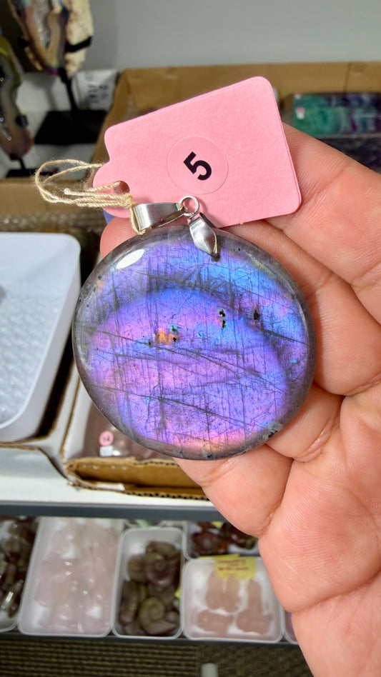 Labradorite Pendant | Opt 5