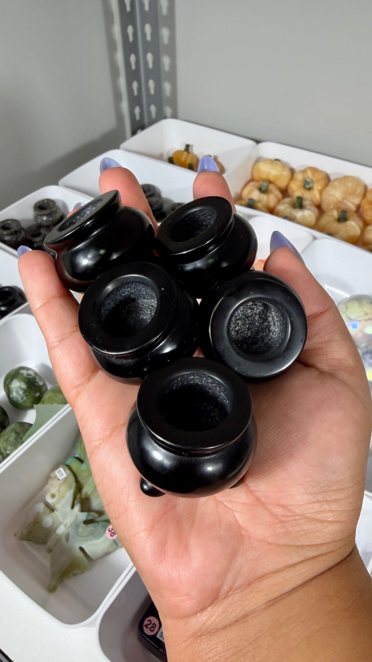One (1) Mini Obsidian Cauldron
