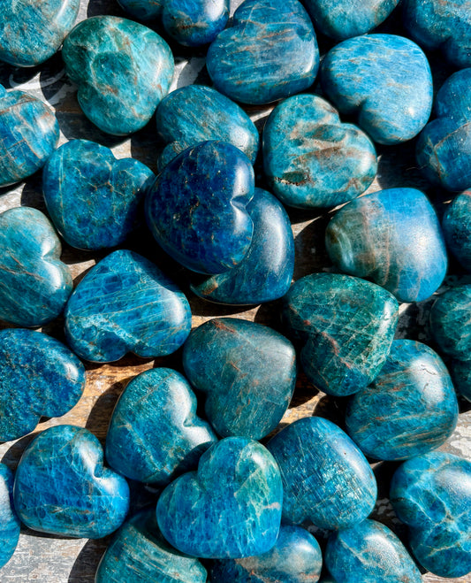 One (1) Blue Apatite Mini Heart | Intuitley Chosen