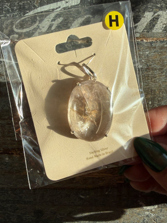 Gorgeous UV Reactive Powellite in Amethyst Pendant | Opt H