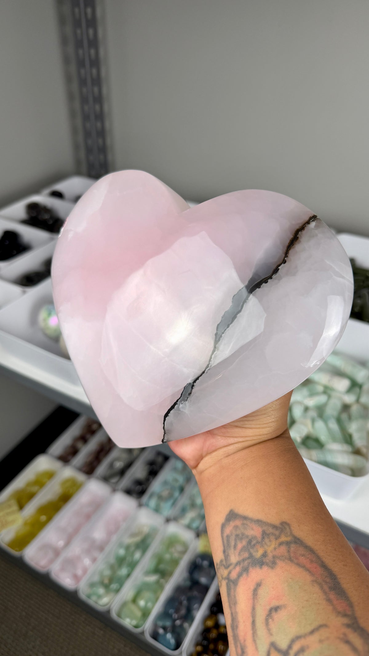Gorgeous XL Smokey Pink Mango Heart (UV Reactive) | Opt 65