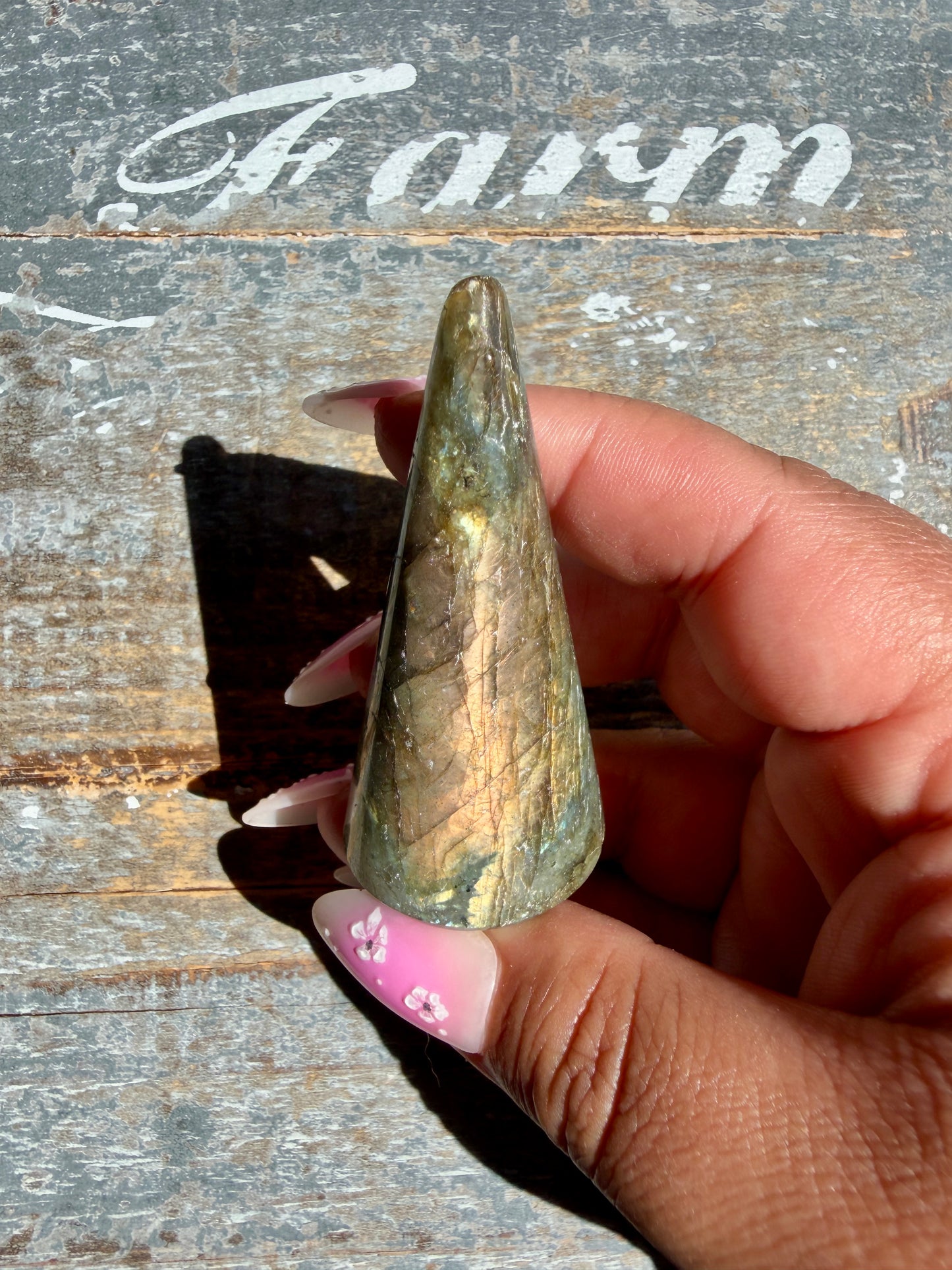Gorgeous Labradorite Ring Holder | Opt 8