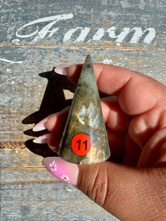 Gorgeous Labradorite Ring Holder | Opt 11