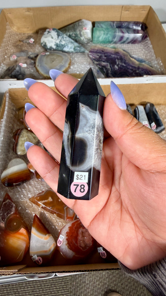 Gorgeous Banded Agate Tower (dyed) | Opt 78