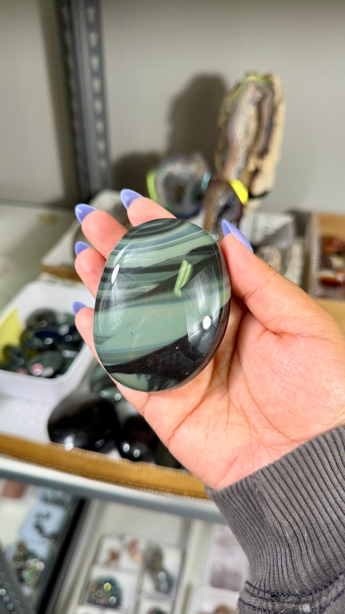 Gorgeous Platinum Obsidian Palm Stone | Opt 85